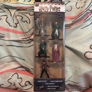 NWT Harry Potter mini figures
